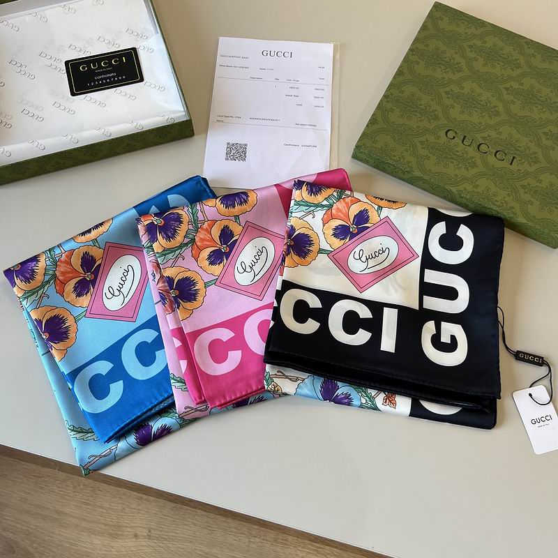 Gucci silk Scarf 90X90cm hm0803